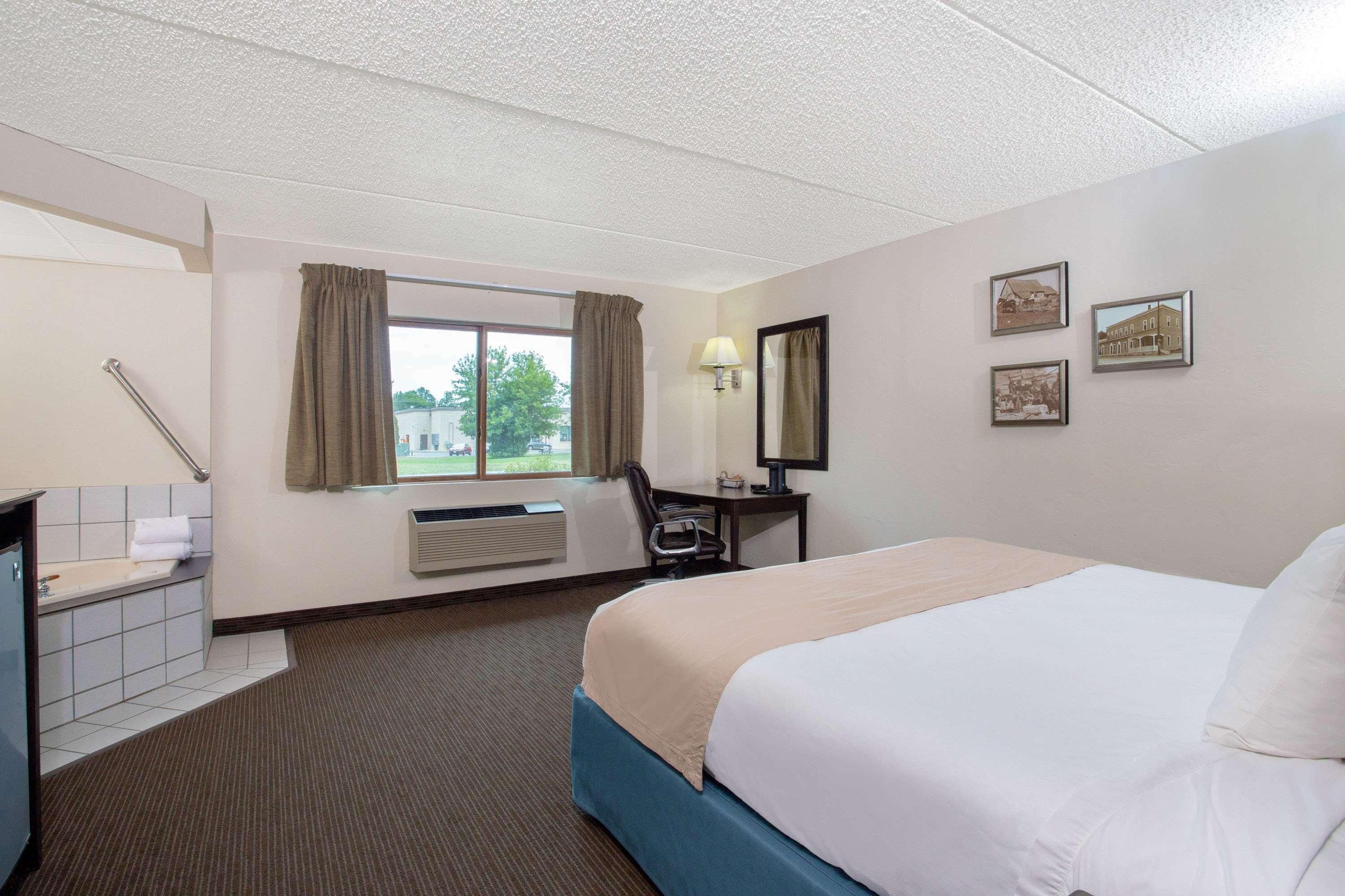 Americinn By Wyndham Bay West Hotel Green Bay