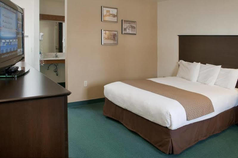 Americinn By Wyndham Bay West Green Bay